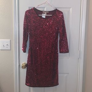 Red sequins fitted dress